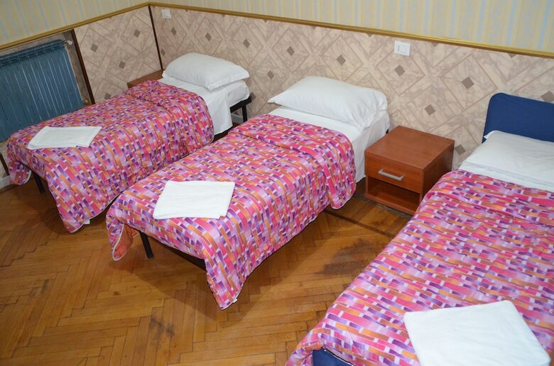Hotel Cristina's Residence