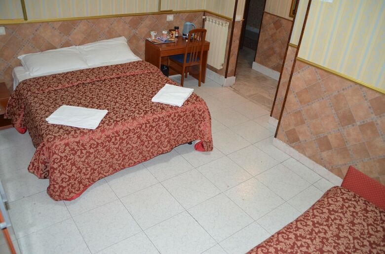 Hotel Cristina's Residence