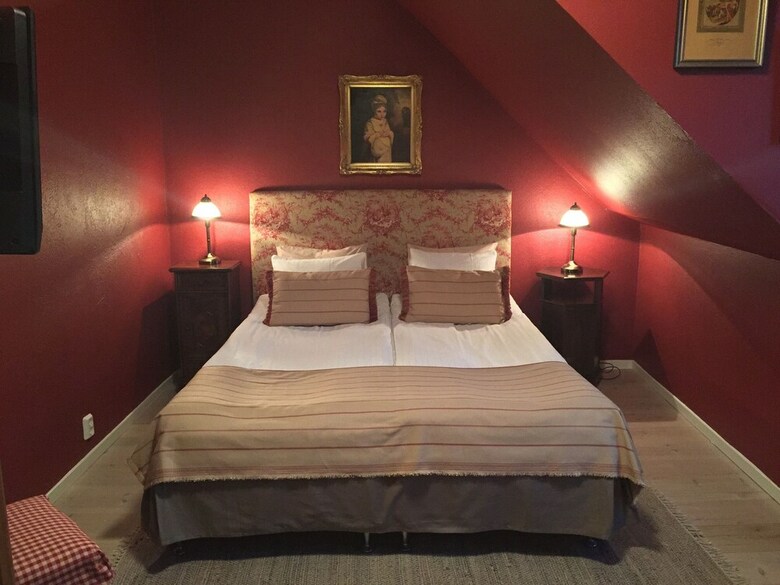 Hotell B�ckag�rden