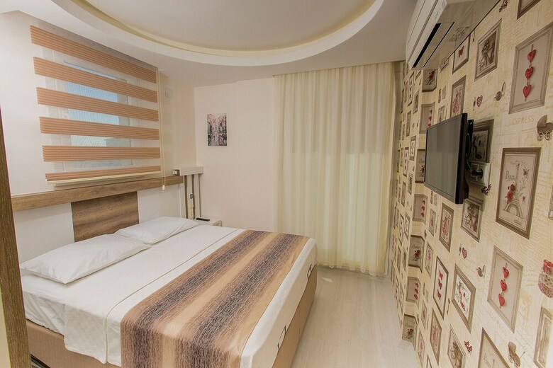 Hanzade Home