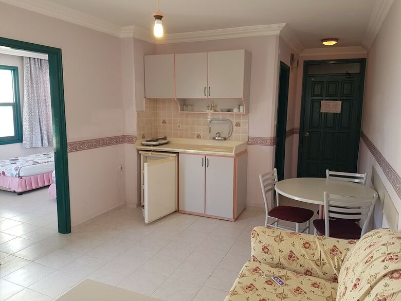 Lila Apart Alanya