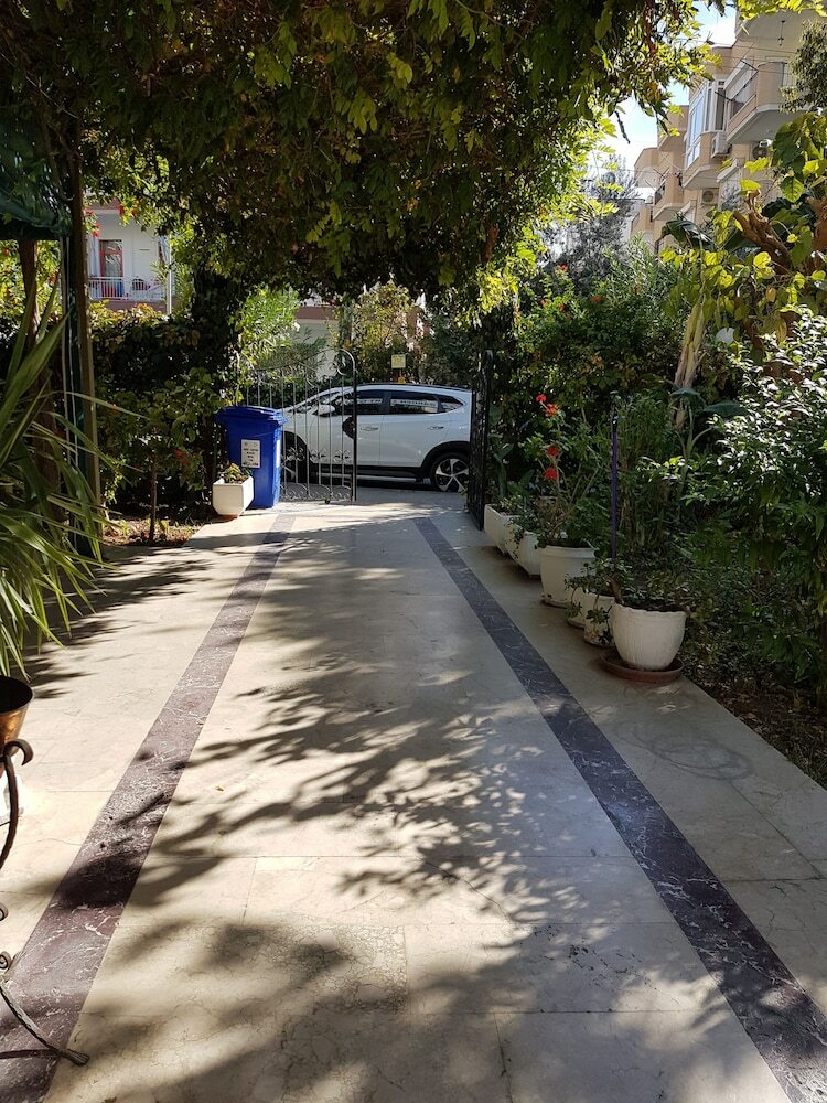 Lila Apart Alanya