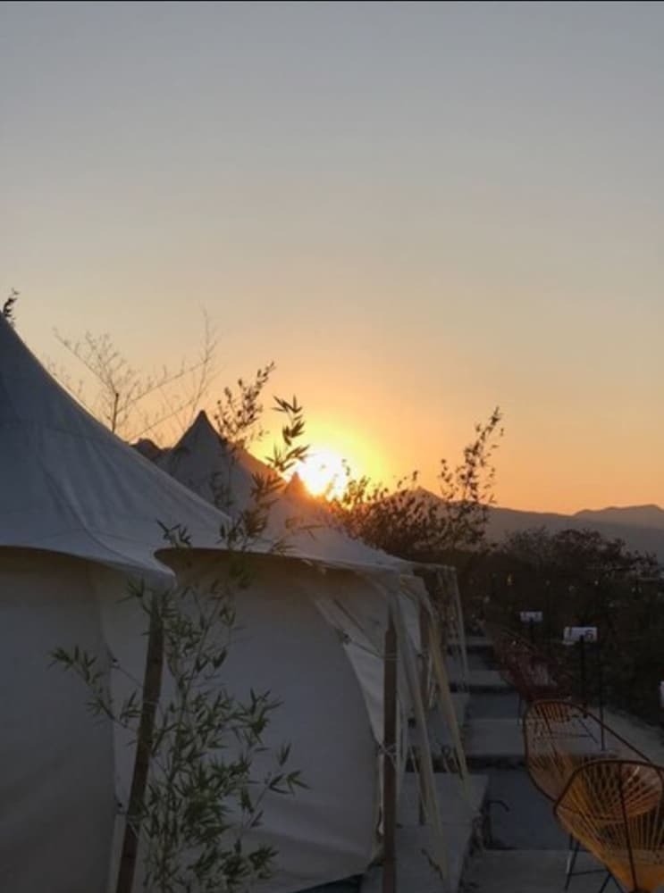 Hotel Tendo Glamping