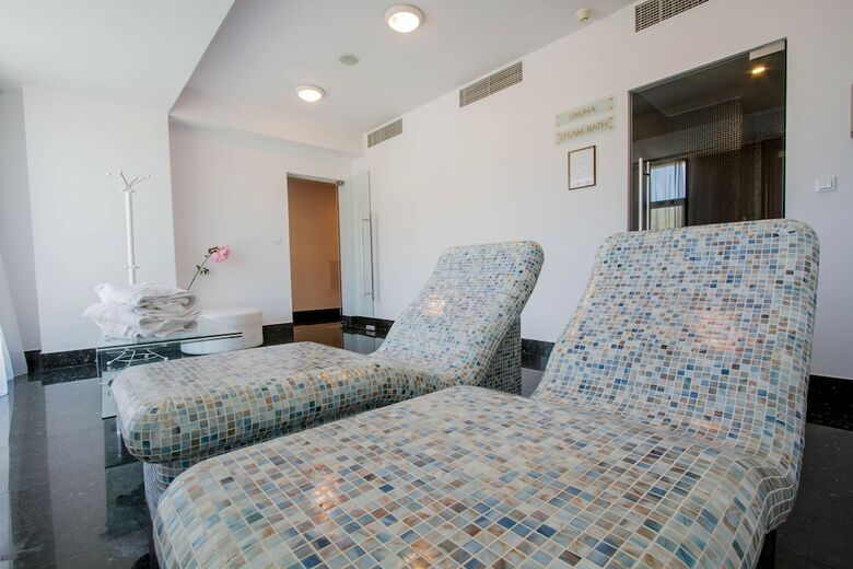 Hotel Ramada By Wyndham Brasov