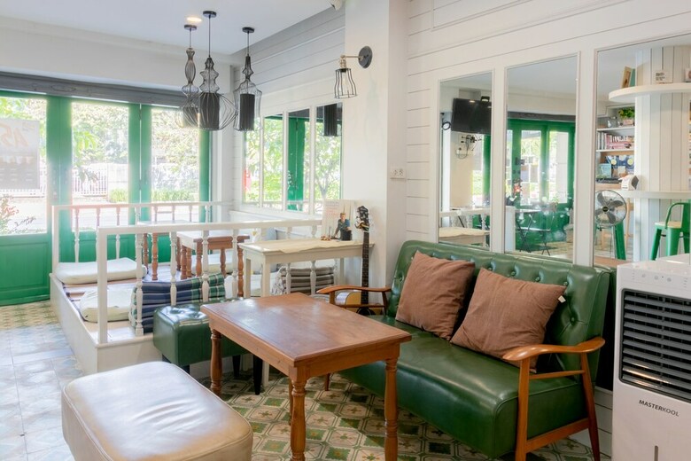 Hostal Ratana Boutique Hostel