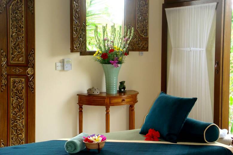Hotel Kebun Indah