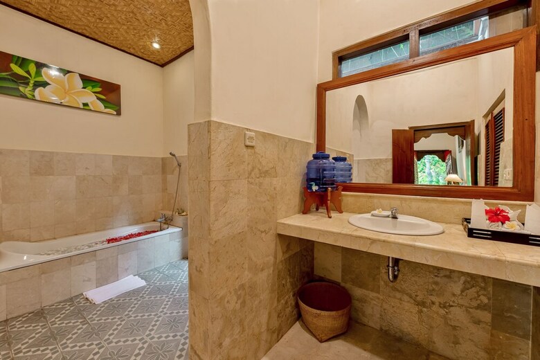 Hotel Kebun Indah