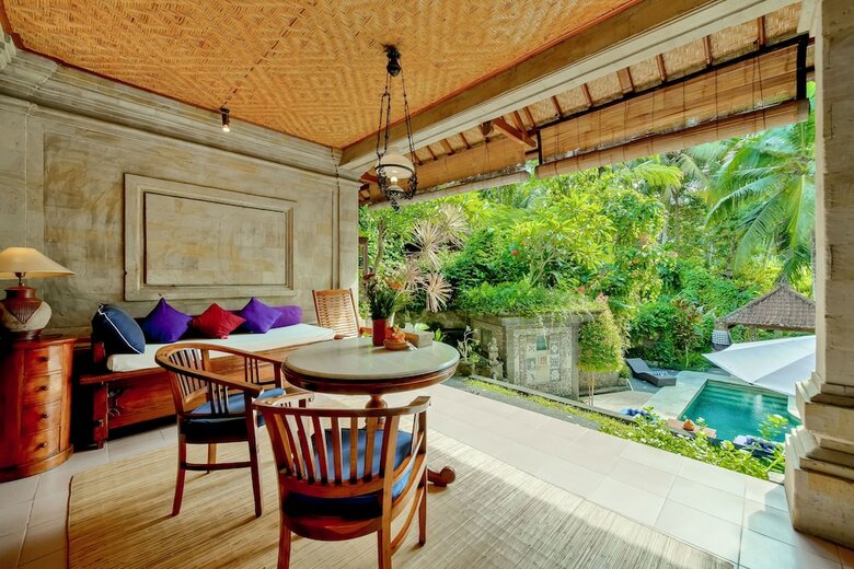Hotel Kebun Indah
