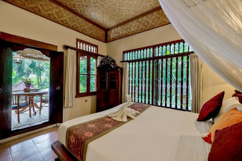 Hotel Kebun Indah