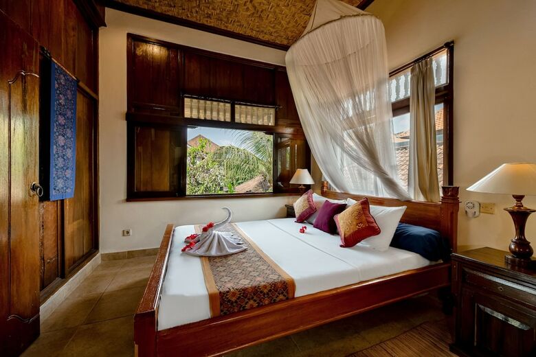 Hotel Kebun Indah