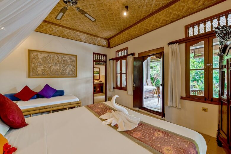 Hotel Kebun Indah