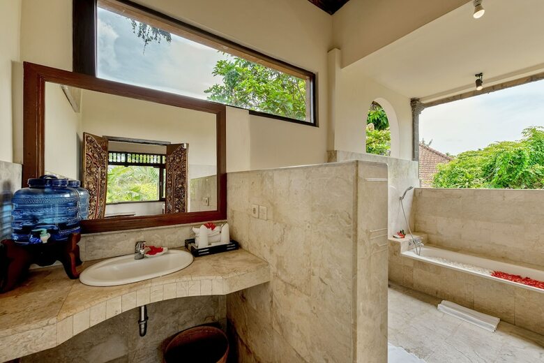 Hotel Kebun Indah