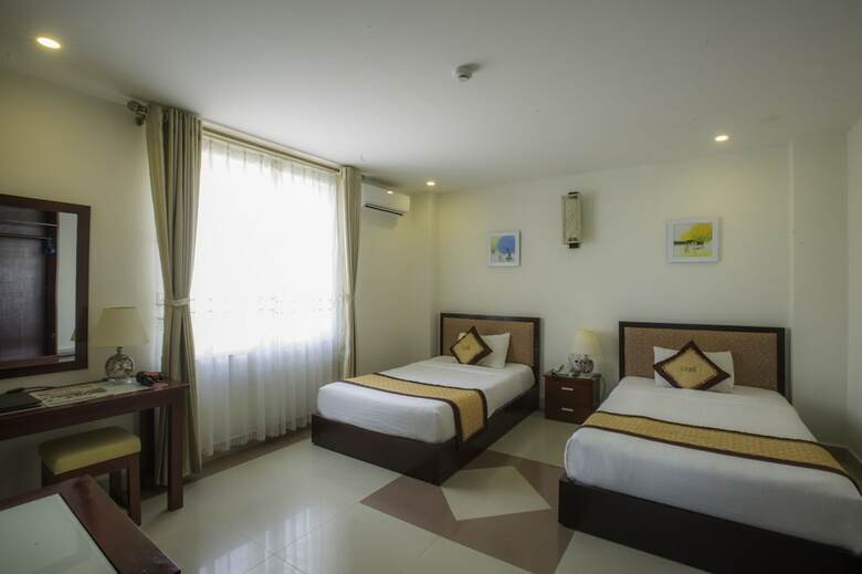 Luxe Hotel