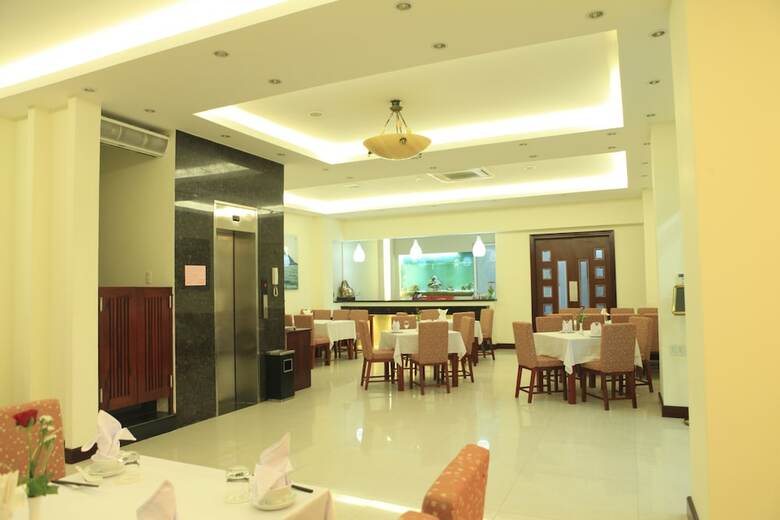 Luxe Hotel