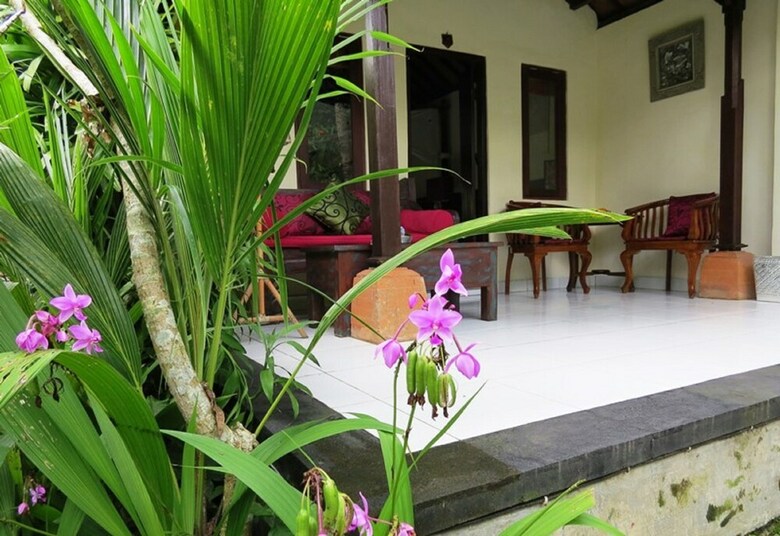 Bed & Breakfast Sama's Cottages And Villas