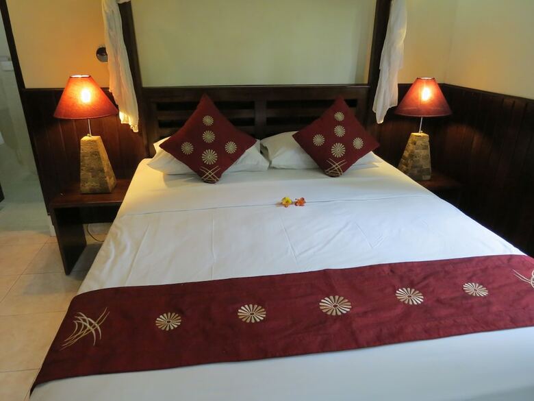 Bed & Breakfast Sama's Cottages And Villas