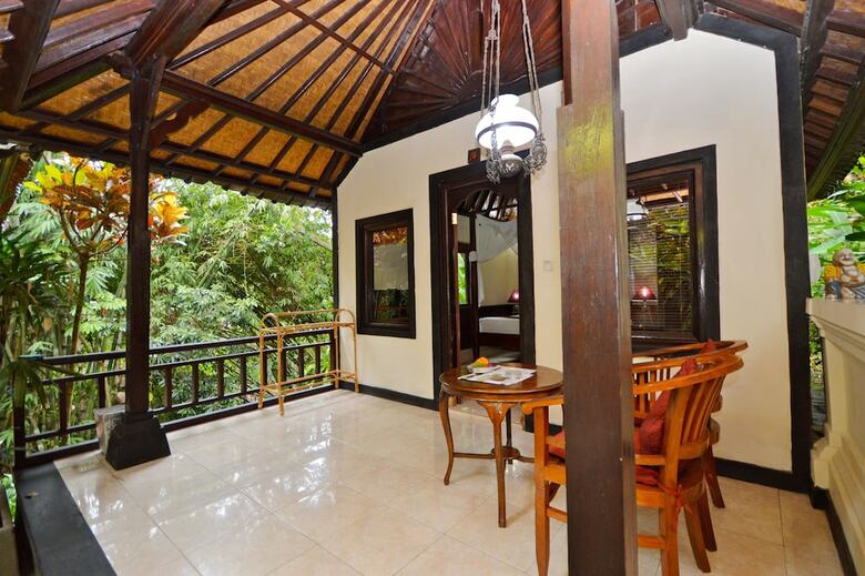 Bed & Breakfast Sama's Cottages And Villas