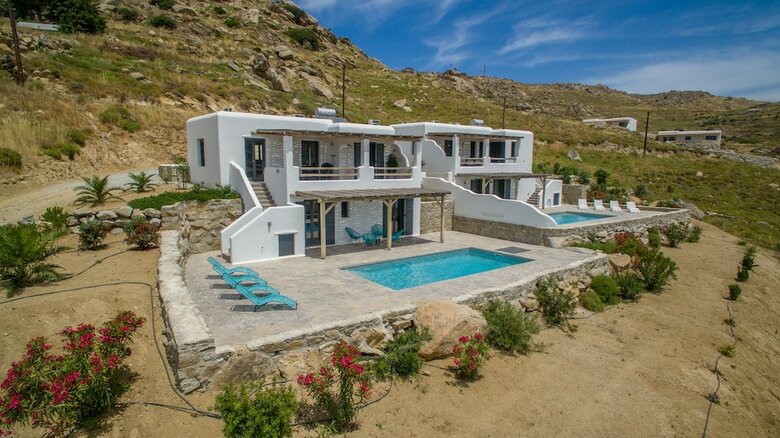 Mikri Villas
