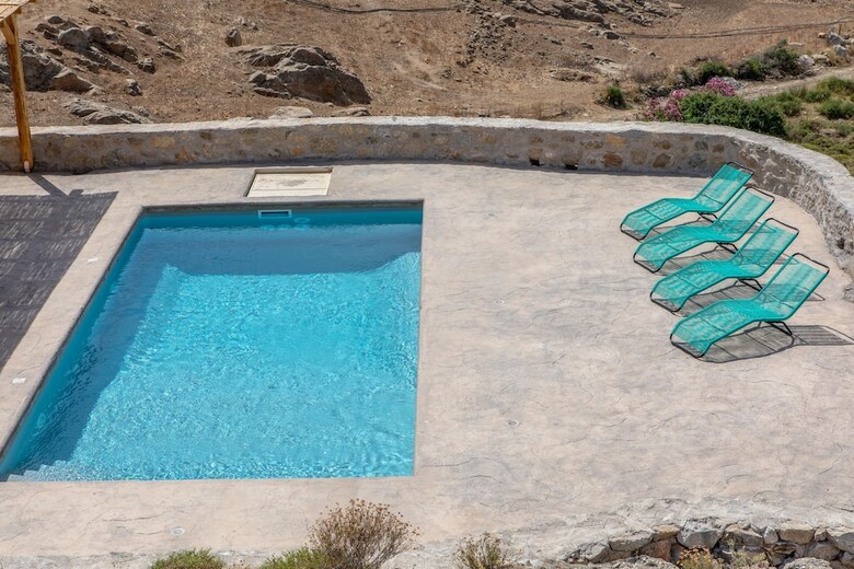 Mikri Villas