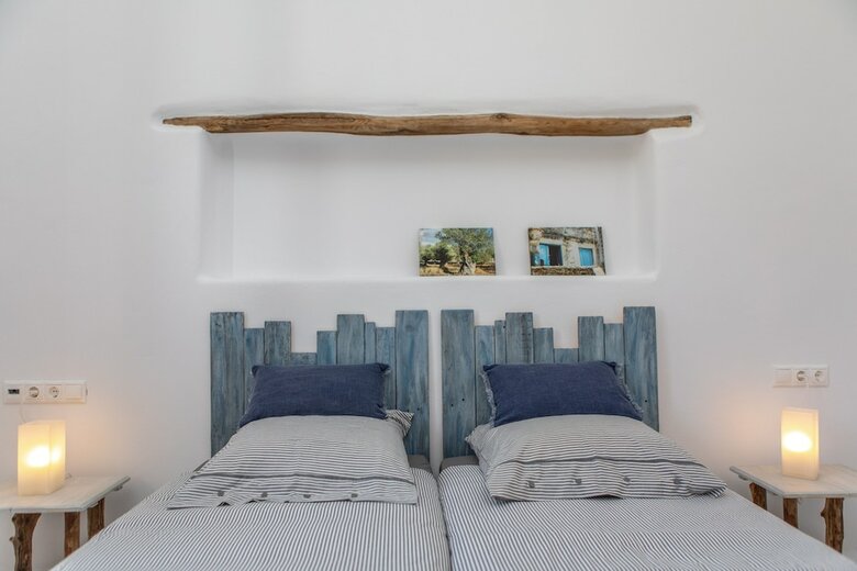 Mikri Villas