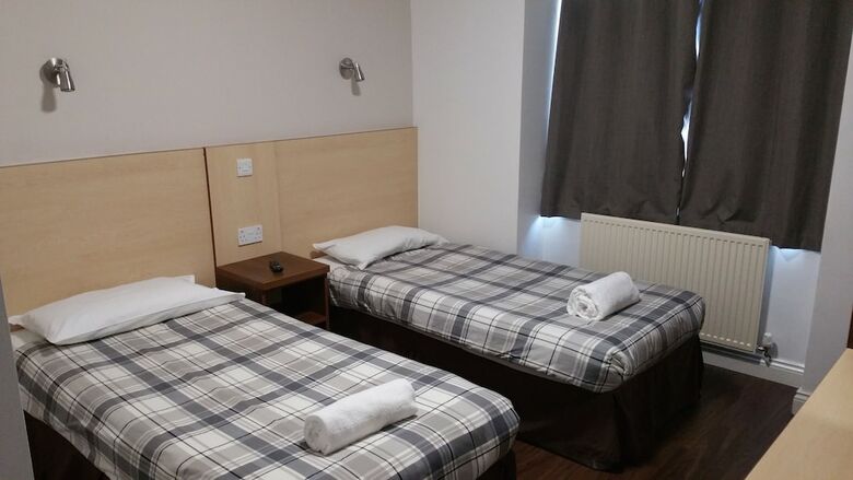 Hostal Lynden Court Hotel - Hostel