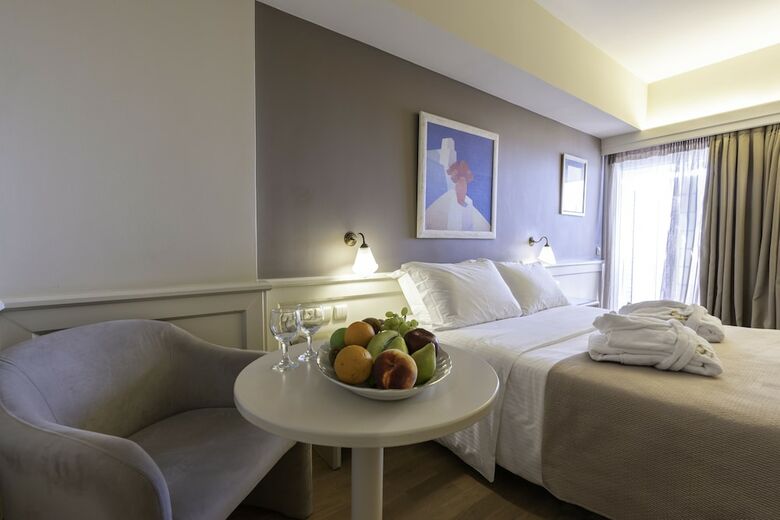 Coral Hotel Athens