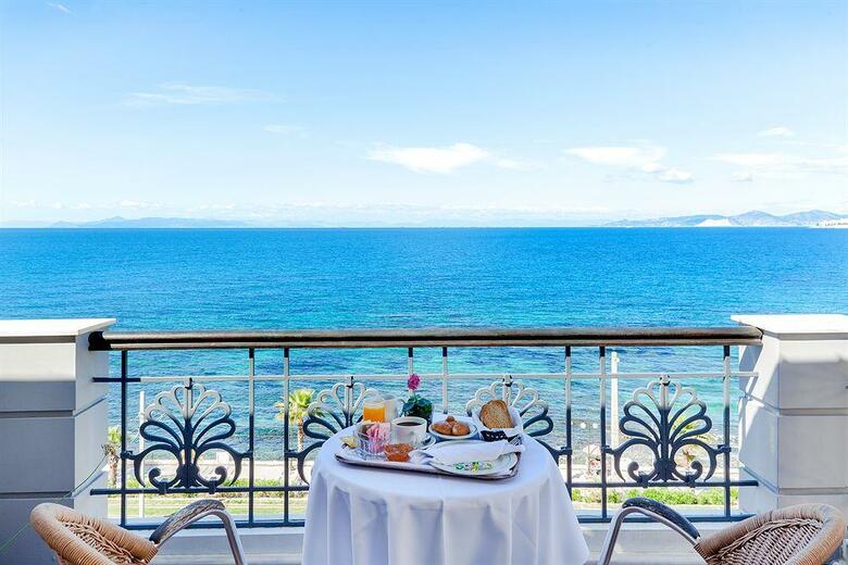 Coral Hotel Athens