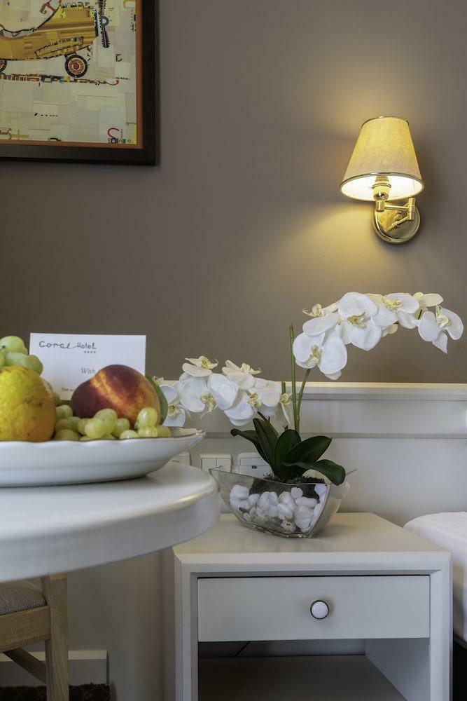 Coral Hotel Athens