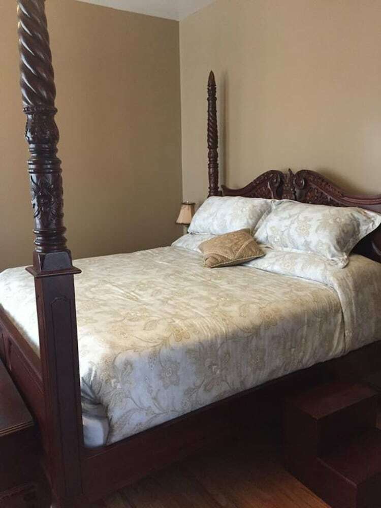 Bed & Breakfast 234 Winder St Inn