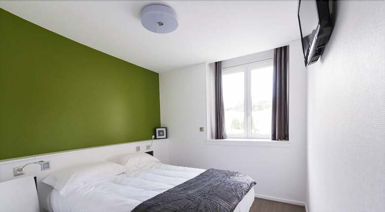 Hotel H�tel Les Poteaux Carr�s