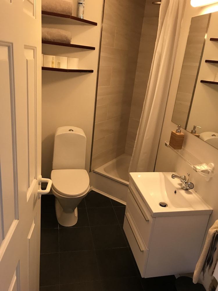 Steinaskj�l Apartments - Strandgata