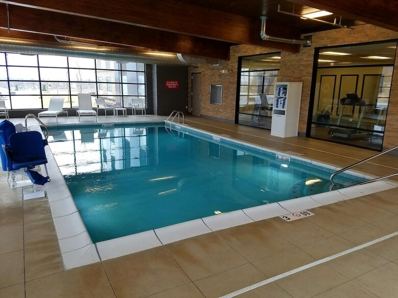 Hotel Country Inn & Suites By Radisson Lawrence
