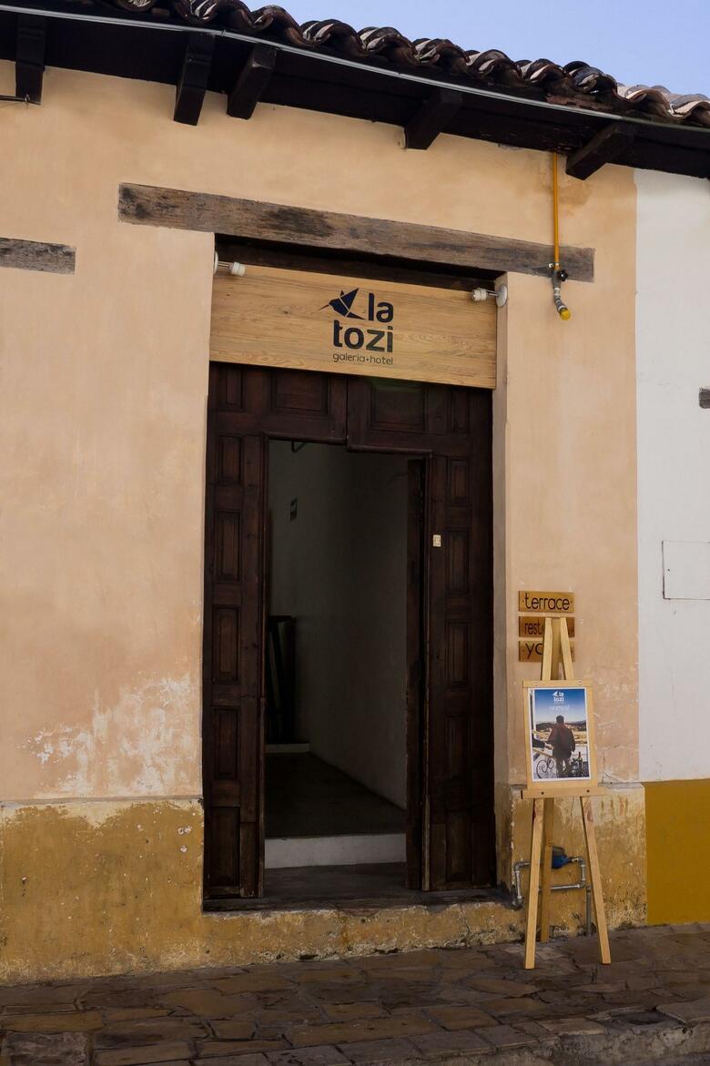 La Tozi Galer�a Hotel