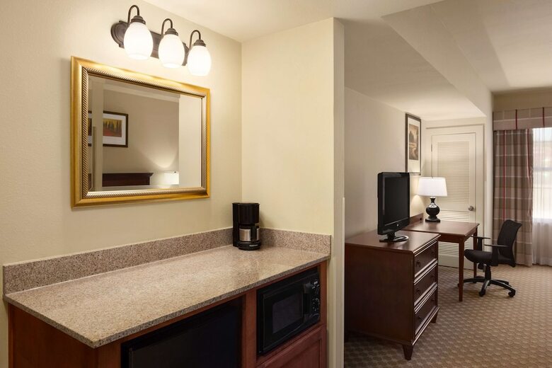 Hotel Country Inn & Suites By Radisson, Crestview, Fl