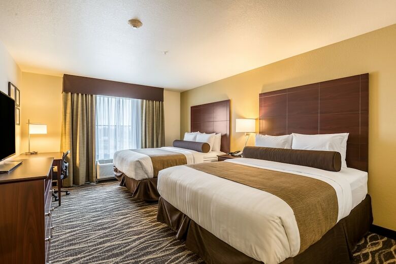Cobblestone Hotel & Suites - Hartford