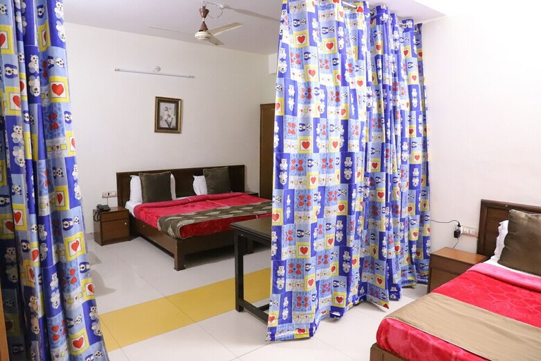 Hotel Sagar View