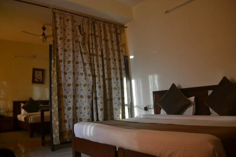Hotel Sagar View