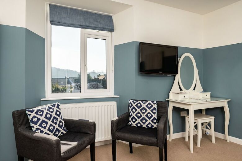 Bed & Breakfast Chillington House