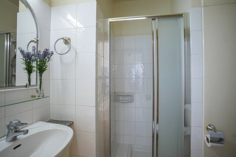 Apartamentos Sirina Lina Beachfront Suite