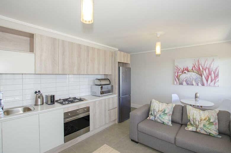 Waters Edge Luxury Apartments