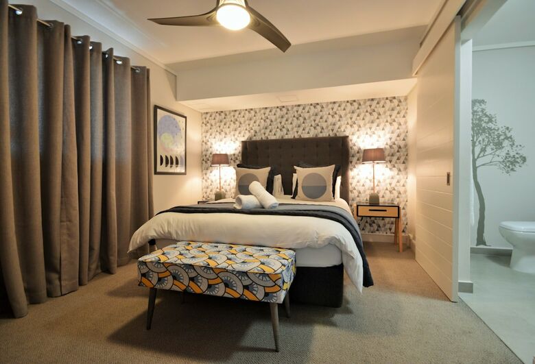 Waters Edge Luxury Apartments