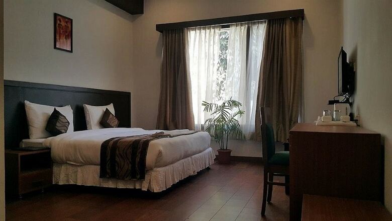 Hotel Mavens House