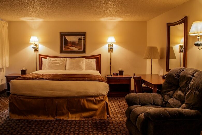 Hotel Richland Inn & Suites