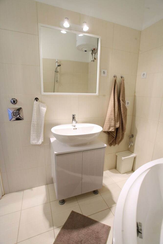Dfive Apartments - Elizabeth Garden