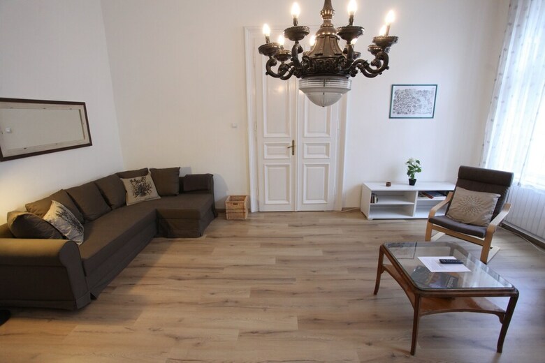 Dfive Apartments - Sissy