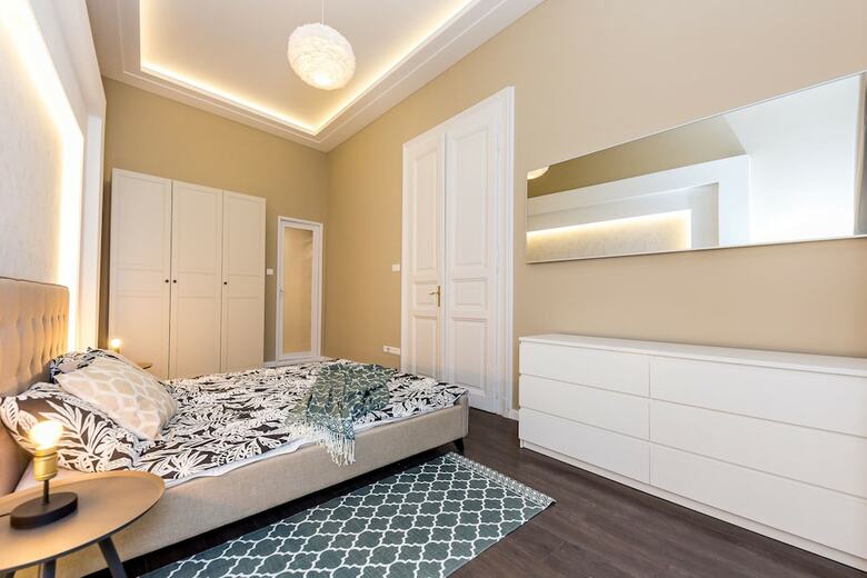 Dfive Apartments - Gold