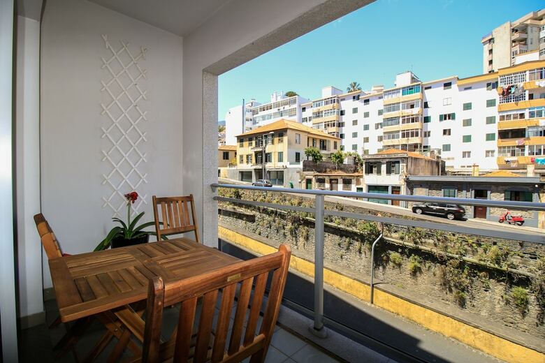 Apartamentos Madeira Emotions By Analodges