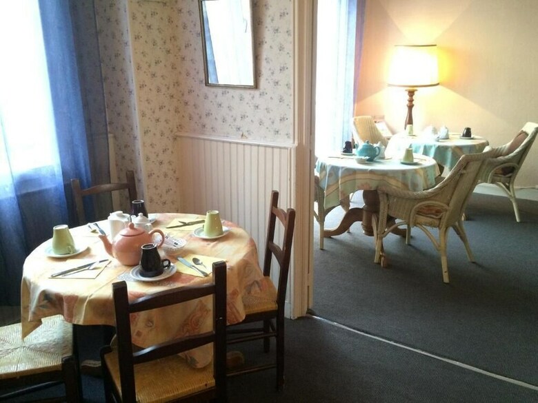 Hotel H�tel Berni�res