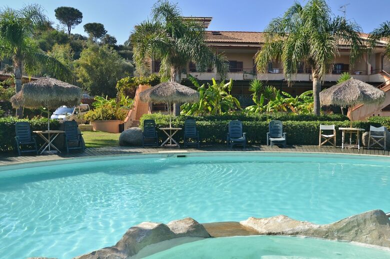 Residencia L'arcobaleno Resort