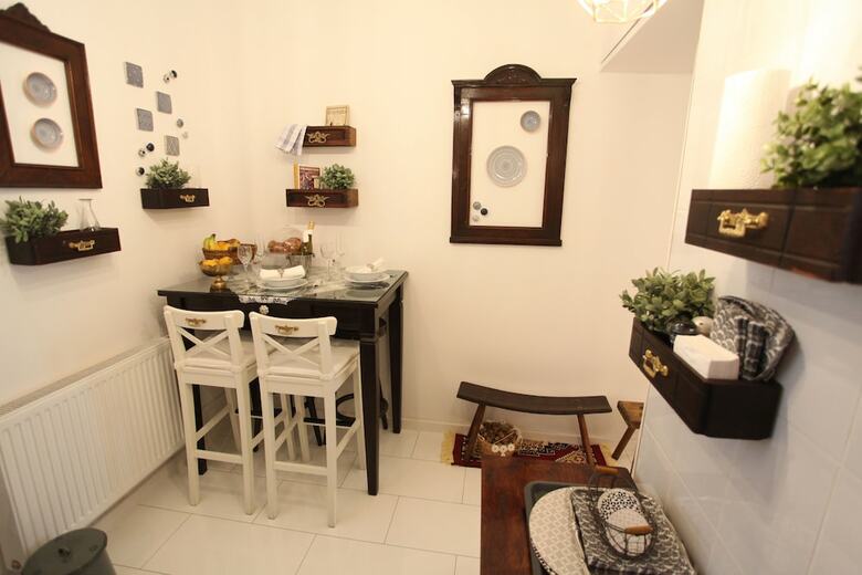 Dfive Apartments - Neo Baroque